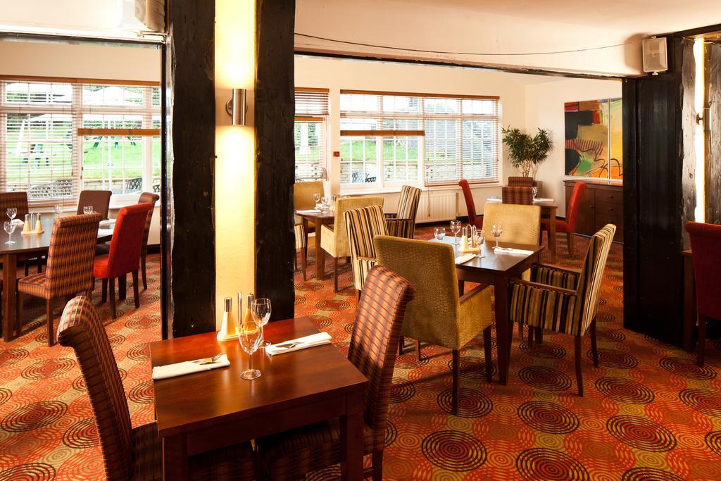 Hotel The White Horse Hertingfordbury Exterior foto