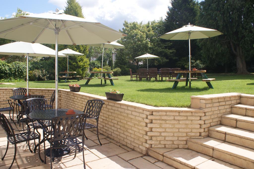 Hotel The White Horse Hertingfordbury Restaurante foto